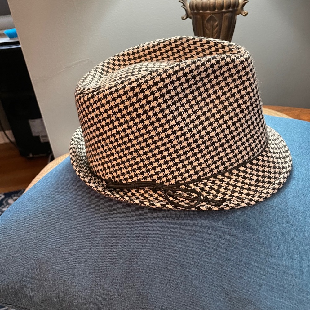FREE with purchase! Houndstooth hat